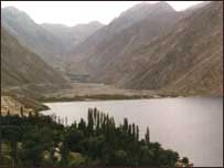 سدپارہ جھیل