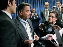 O chanceler cubano Felipe Perez Roque na ONU, onde assinou os acordos