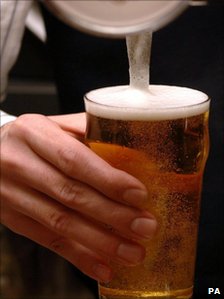A pint being pulled