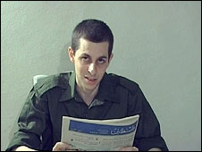 Imagem de Gilad Shalit no vídeo