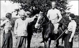 Picture: Albert Einstein visits the villag of Roughton