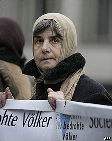 Una familiar de víctimas de Srebrenica