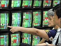 Mercado financeiro em Taiwan. Foto: AP