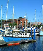 Hull docks