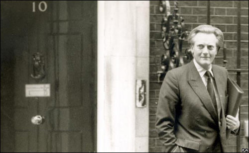 Michael Heseltine leaving 10 Downing St