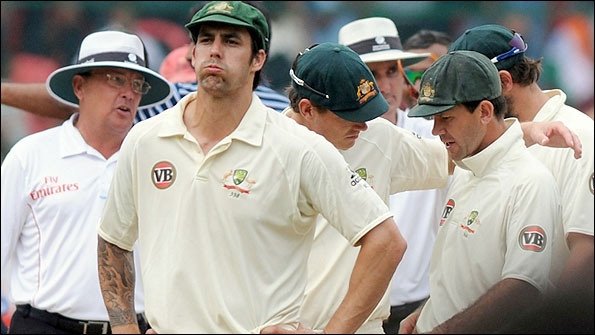 Mitchell Johnson (centre left) during Australia's 2-0 series loss in India