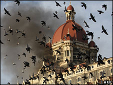 Taj Mahal hotel under attack