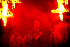 Seventeen burning crosses commemorate Lewes' 17 Martyrs