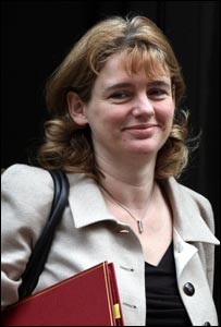 kelly203x300.jpg