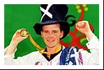 Peter Nicol with Commonwealth medal