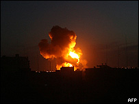 Ataque israelense em Rafah no dia 7 de janeiro (AFP)