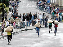 Tetbury Woolsack Racing
