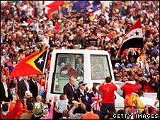 popemobile_getty226b.jpg